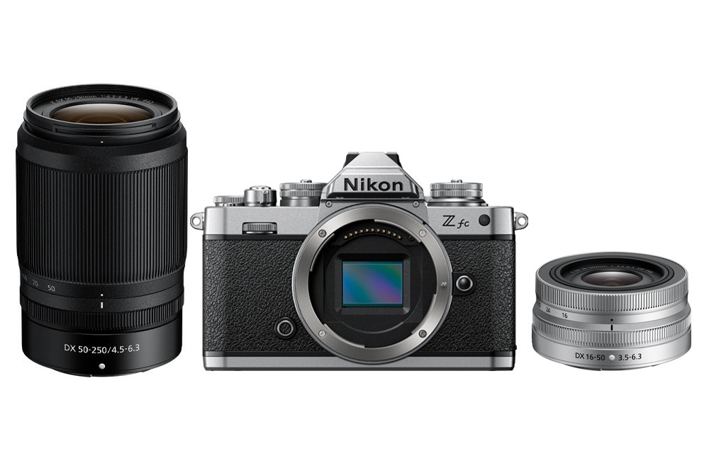 Nikon Z fc + 16-50 VR / 50-250 VR