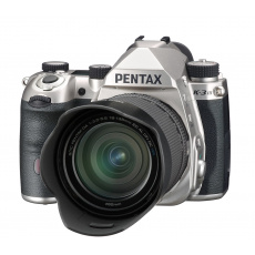 Pentax K-3 III + DA 18-135mm WR stříbrný + Dalekohled Pentax UP 10x21